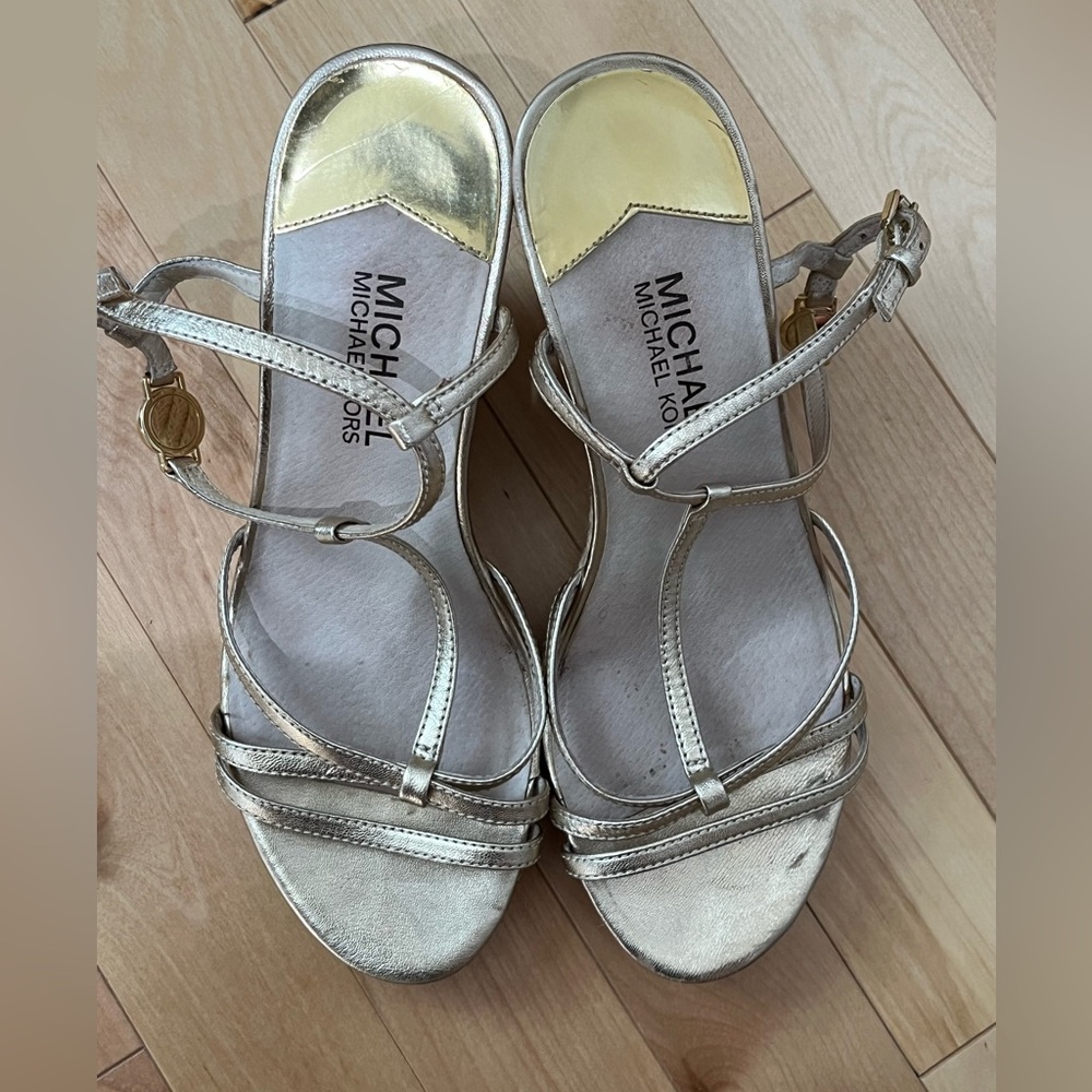 MICHAEL KORS WEDGES!